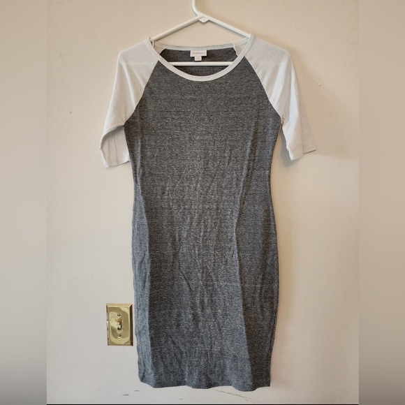LuLaRoe Julia long shirt size small - Picture 1 of 3